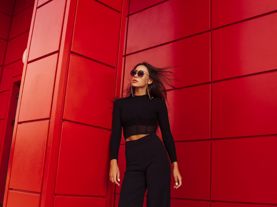 自我介紹剪輯視頻_視頻剪輯介紹怎么寫_視頻剪輯介紹文案